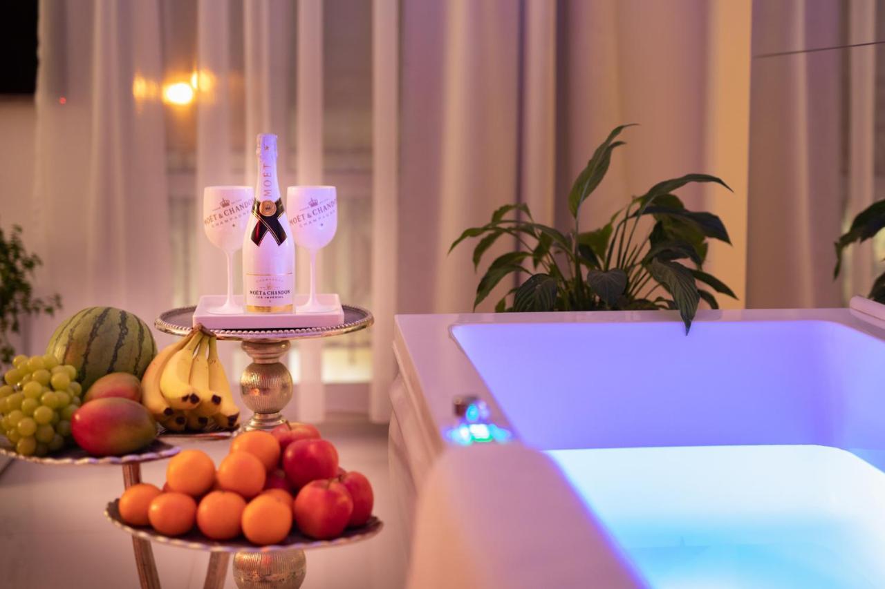 Sensual Sauna&jacuzzi Stare Apartment *