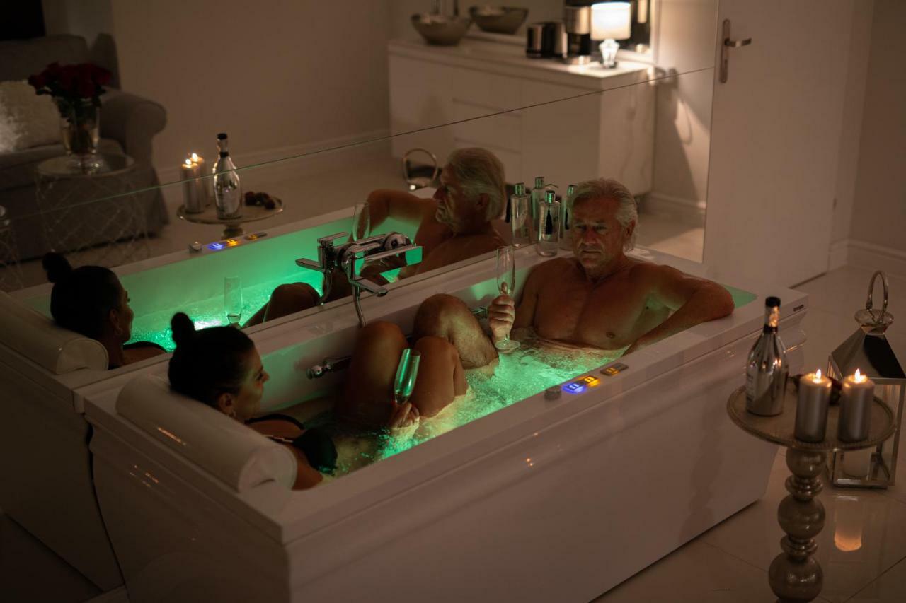 Apartment Sensual Sauna&jacuzzi Stare